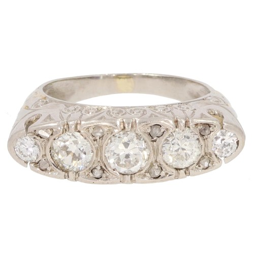 38267 Pierścionek sygnet z białego złota z diamentami