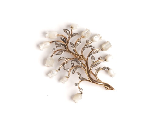 Broszka konwalia z masą perłową i diamentami