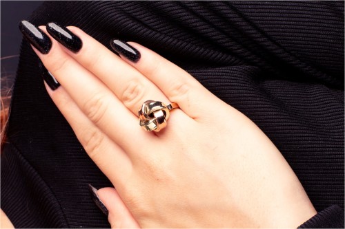 Złoty pierścionek plecionka