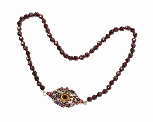 Naszyjnik z granatami w srebrze