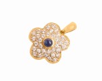 Złota zawieszka w kształcie kwiatka z szafirem