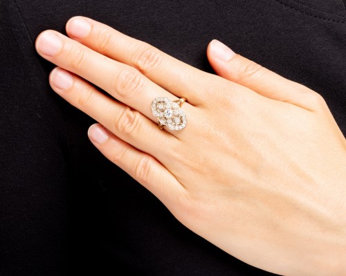 Złoty pierścionek z diamentami próby 585