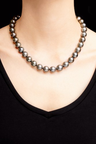 Perły Tahiti naszyjnik ze złotym zapięciem