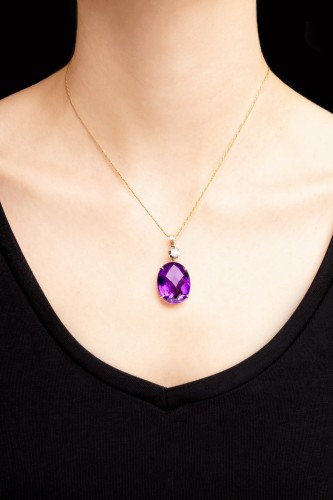 Złoty naszyjnik z ametystami i diamentem ok. 0,34 ct