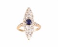 Pierścionek z 28 diamentami i szafirem