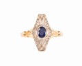 Złoty pierścionek z szafirem ok. 0,50 ct i diamentami ok. 0,14 ct