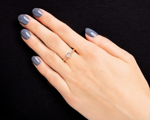 Pierścionek z diamentem ok. 0,28 ct w złocie pr. 750