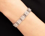 Bransoletka z białego złota wysadzana diamentami ok. 3 karatów