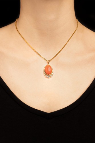 Naszyjnik z korali i diamentów