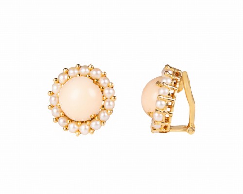 Kolczyki z różowym koralem i perełkami