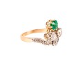 Złoty pierścionek ze szmaragdem ok. 0,40 ct i brylantami