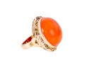Złoty pierścionek z koralem