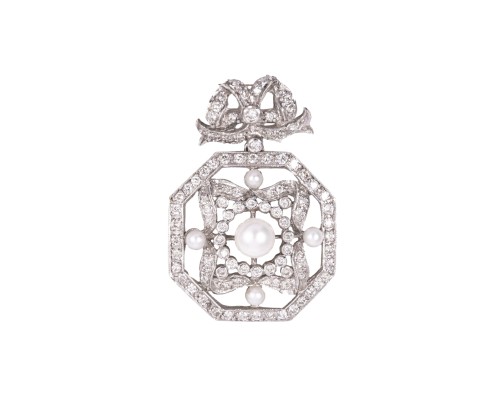 Wisior stylizowany na epokę edwardiańską, białe złoto