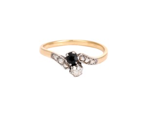 Złoty pierścionek z diamentem i szafirem, toi et moi