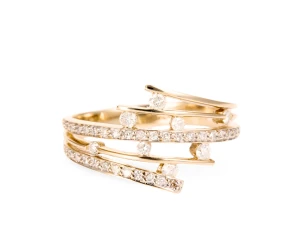 Złoty pierścionek z diamentami ok. 0,40 ct