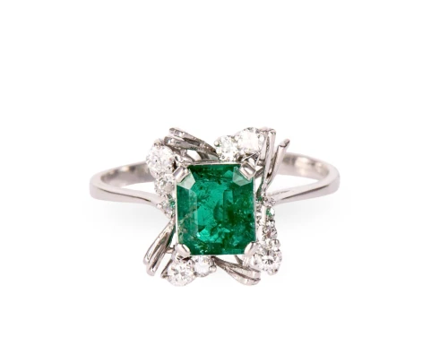 Pierścionek w białym złocie ze szmaragdem i 10 diamentami