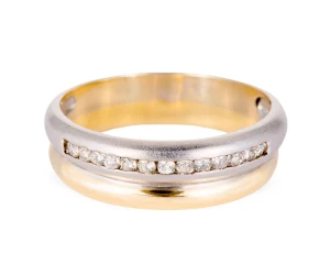 Dwukolorowa obrączka w złocie z 13 diamentami