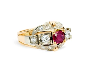 Pierścionek z rubinem ok. 0,55 ct i diamentami