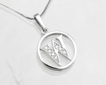 Zawieszka z białego złota pr.750 z diamentami 1,5 mm literka W