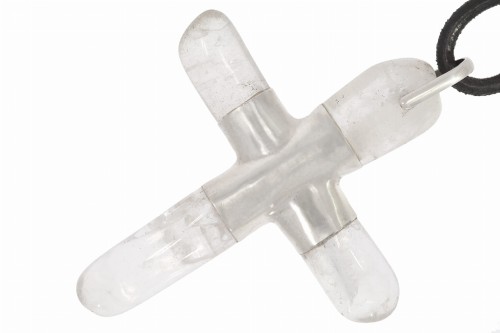 Srebrny krzyżyk z kwarcem