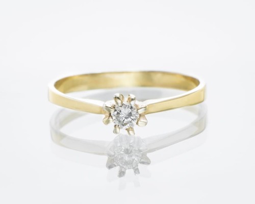  Pierścionek z diamentem 17417