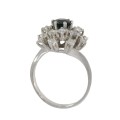 36710 Pierścionek z białego złota z szafirem i brylantami