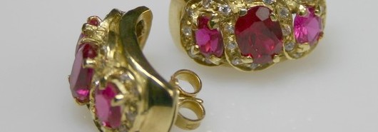 kolczyki z rubinami