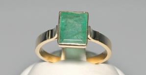 Pierścionek ze szmaragdem